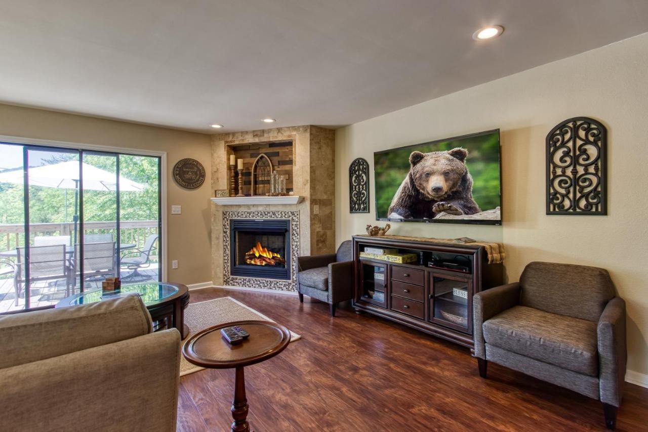 Memorable "Deer & Doe" By Honeybearcabins 4Br 3Ba, Mountain View Deck, Farmhouse Decor, Fireplace, 3 Acres Севьервилл Экстерьер фото