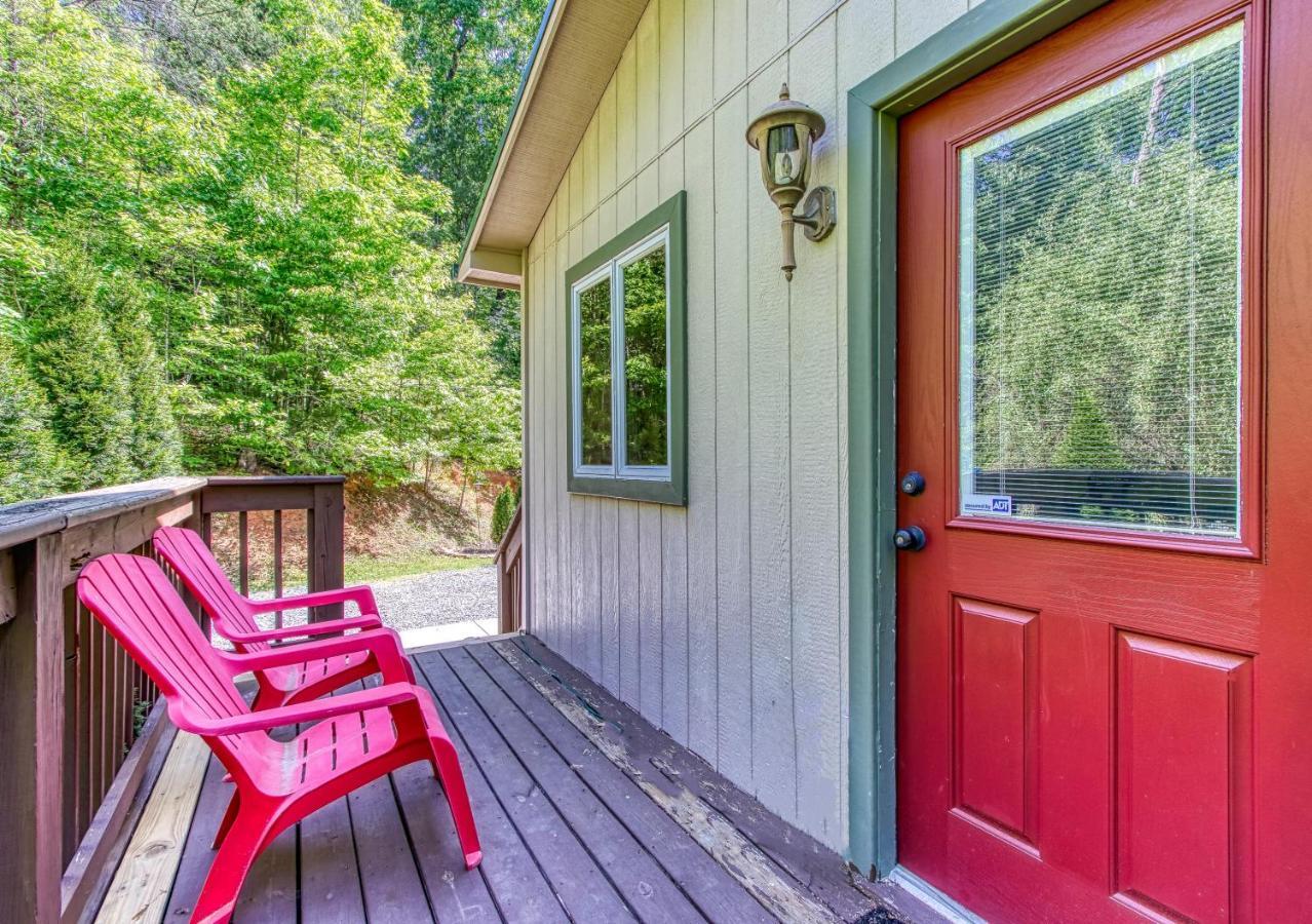 Memorable "Deer & Doe" By Honeybearcabins 4Br 3Ba, Mountain View Deck, Farmhouse Decor, Fireplace, 3 Acres Севьервилл Экстерьер фото